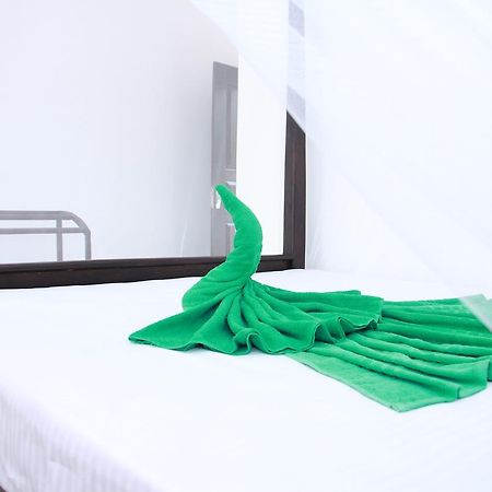 Mirissa White Plaza Hotell Eksteriør bilde